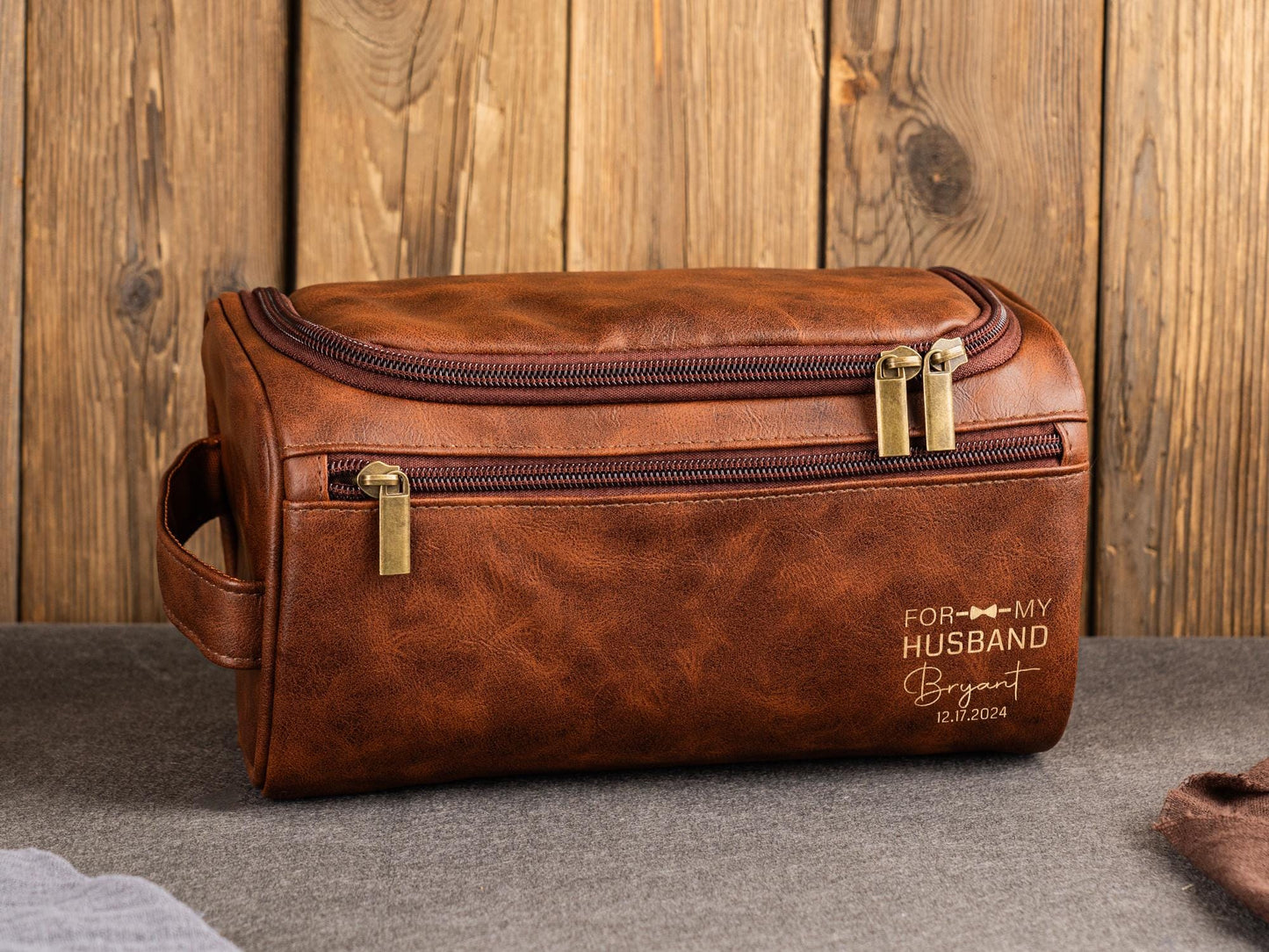 Men's Leather Toiletry Bag Personalized, Groomsmen Gift, Dopp Kit For Him, Men's Leather Accessory, Anniversary Gift, Christmas Gift for Men